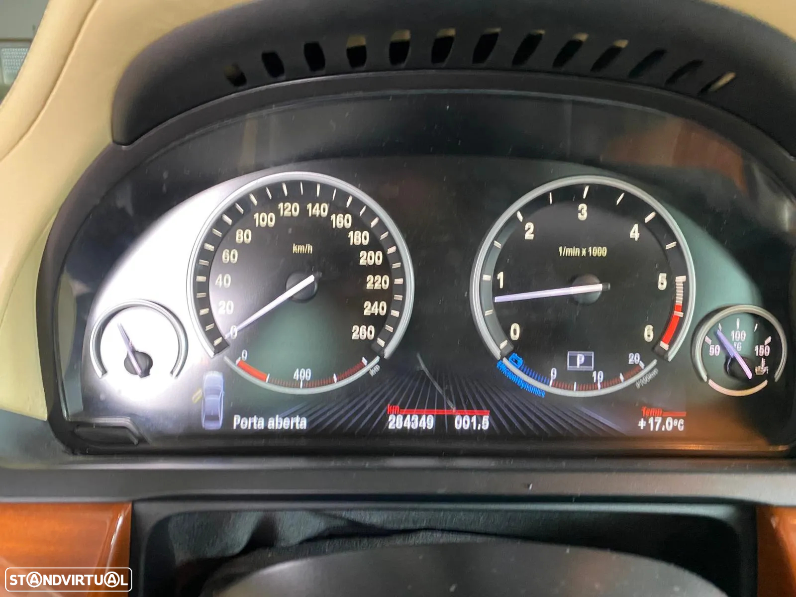 BMW 750 d xDrive - 31