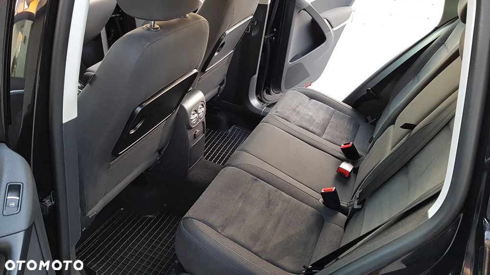 Volkswagen Tiguan - 28