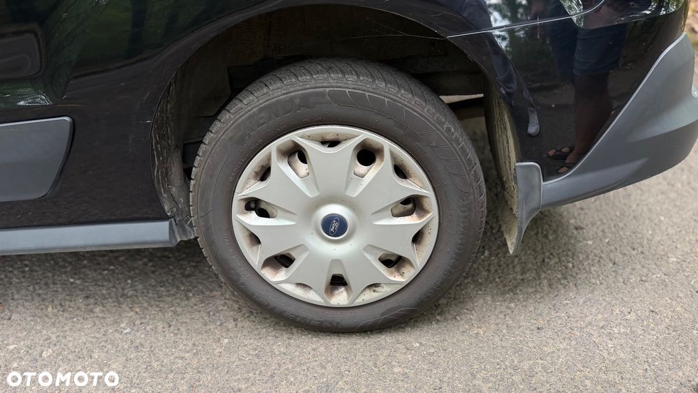 Ford Transit Connect - 12