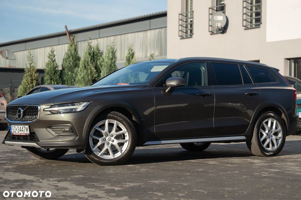 Volvo V60 Cross Country D4 AWD Geartronic Pro - 9