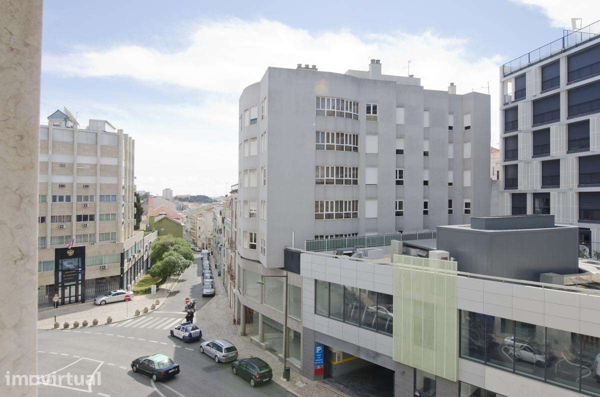 Quarto - localizado em Arroios Lisbon - Grande imagem: 2/19
