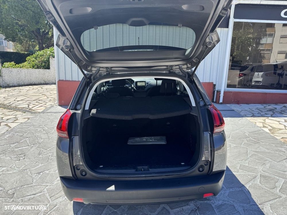 Peugeot 2008 1.2 PureTech Style - 11