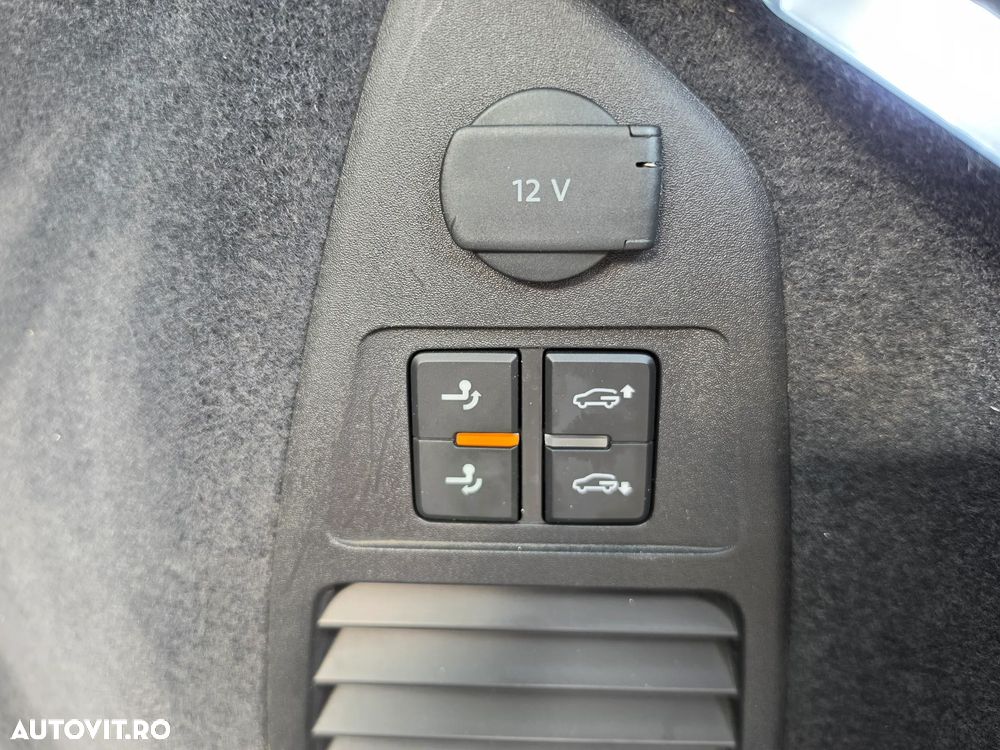 Volkswagen Touareg 3.0 V6 TDI SCR 4Motion Automatik R-Line - 41