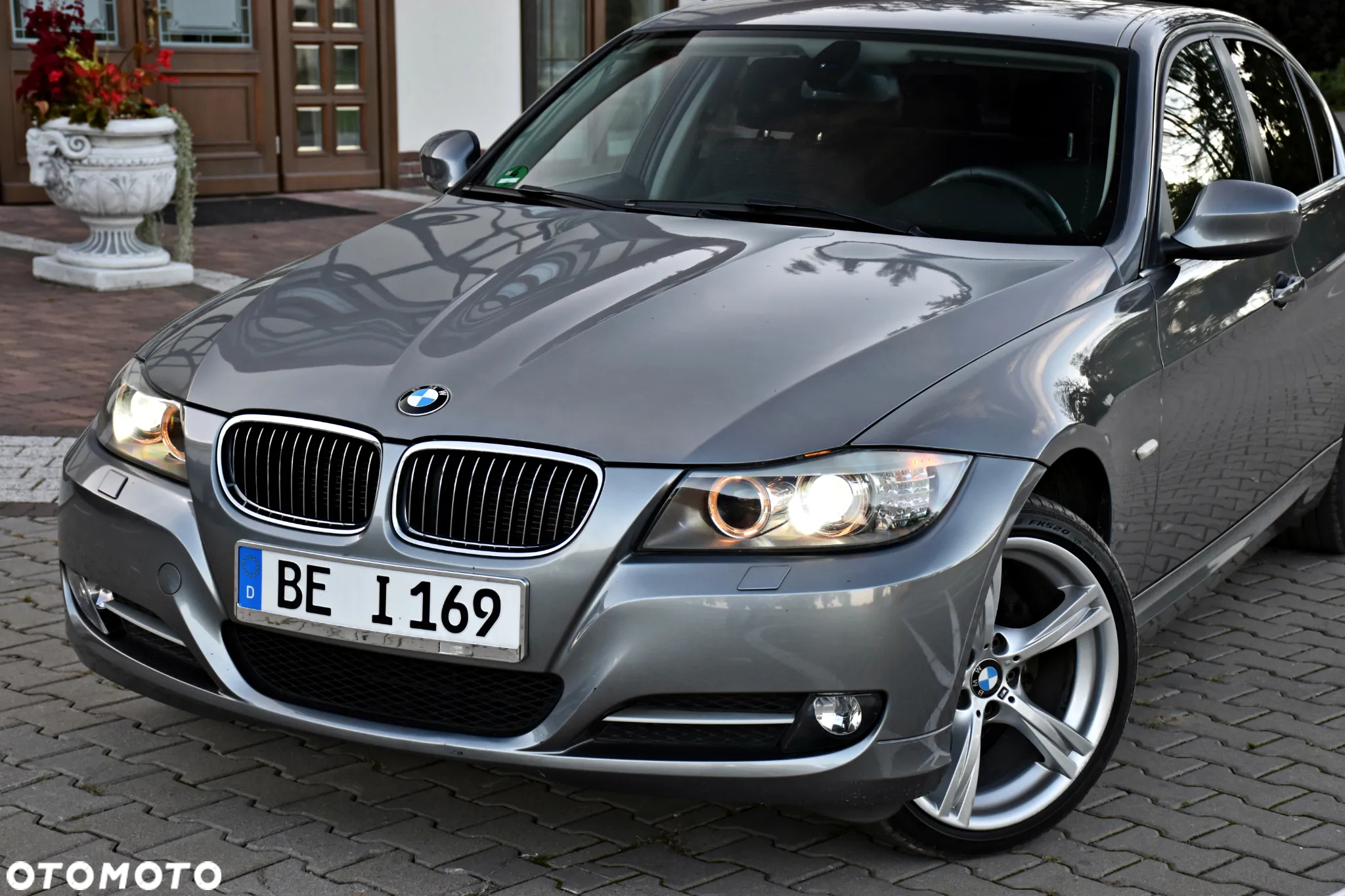 BMW Seria 3 320i - 12