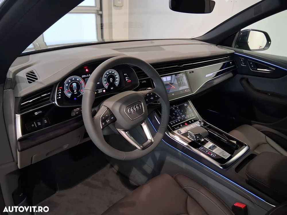 Audi Q8 55 TFSI quattro Tiptronic MHEV - 17