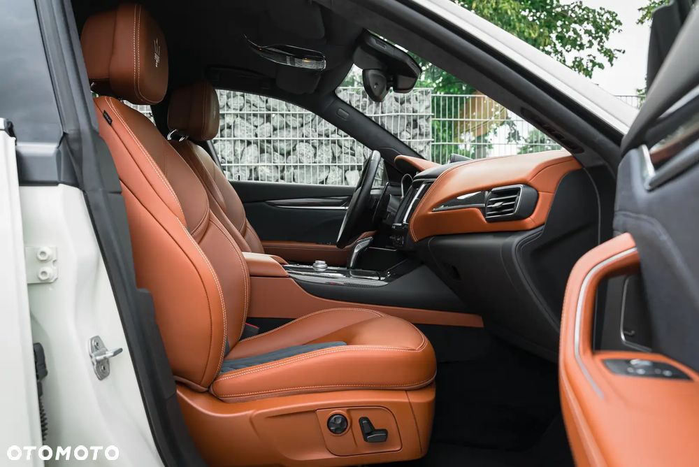 Maserati Levante Modena - 11