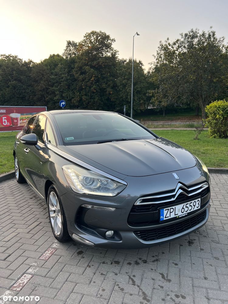 Citroën DS5 2.0 HDi Hybrid4 Pure Pearl MCP - 1