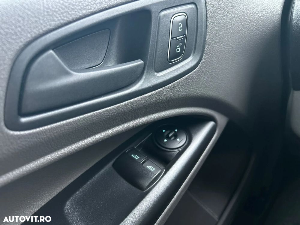 Ford Transit Connect 1.5 TDCI Combi Commercial SWB(L1) M1 Trend - 22