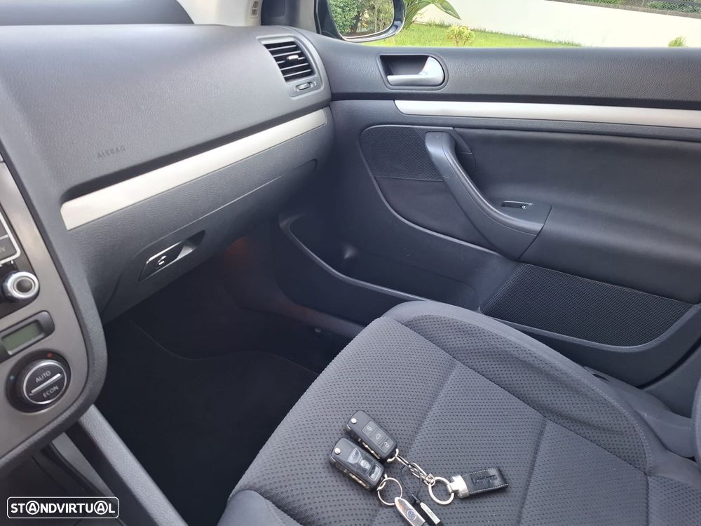 VW Golf 1.9 TDi Confortline - 23
