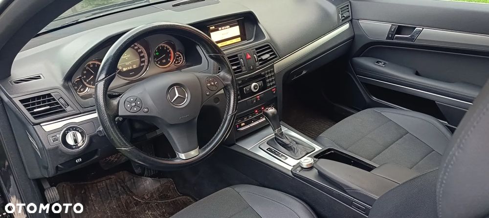 Mercedes-Benz Klasa E 250 CGI BlueEFFICIENCY Automatik Elegance - 22