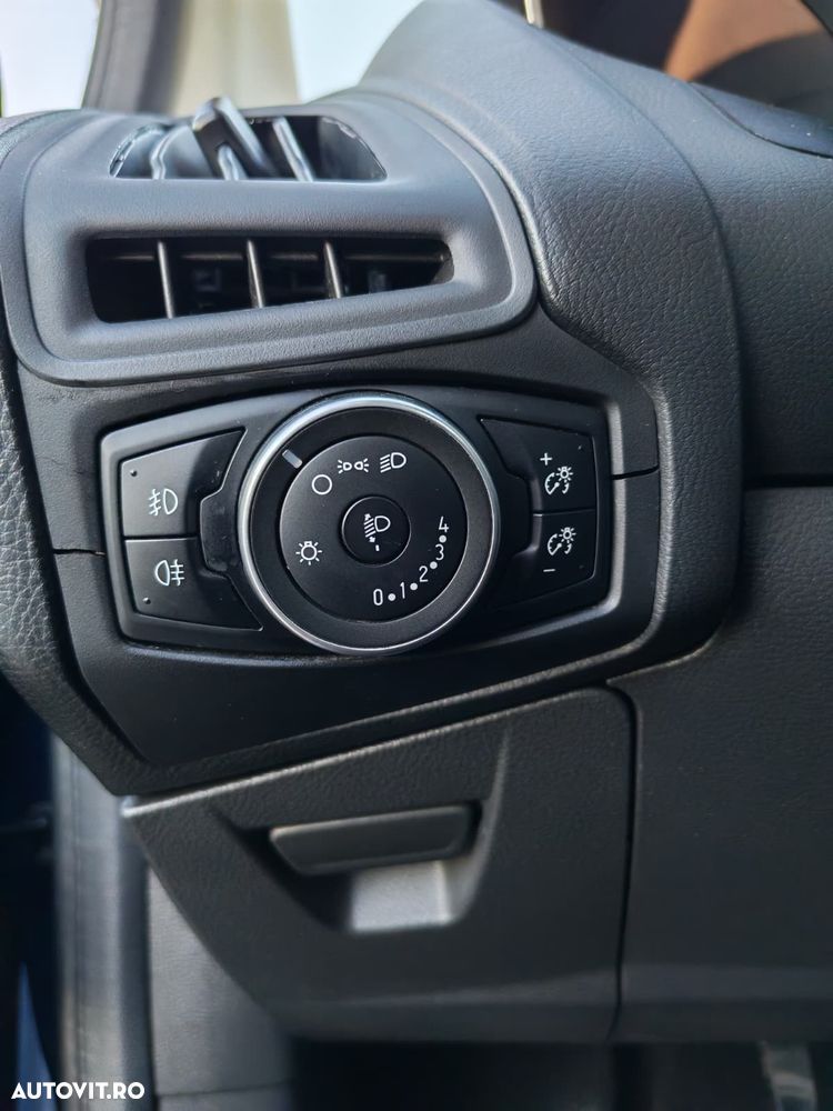 Ford Focus - 18