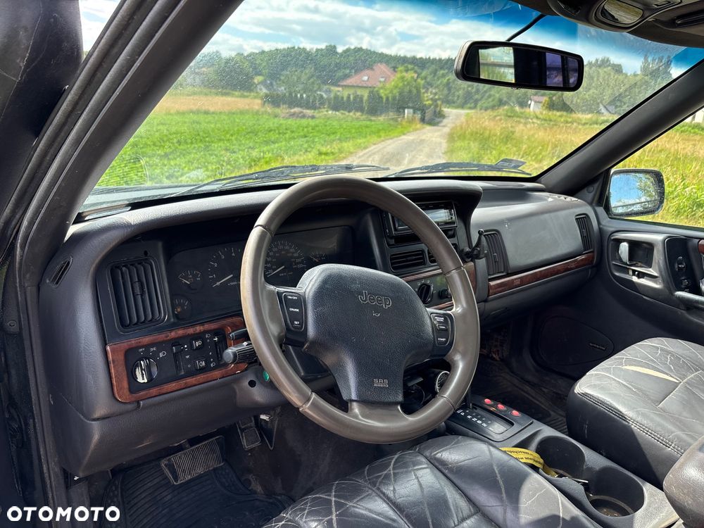 Jeep Grand Cherokee - 18