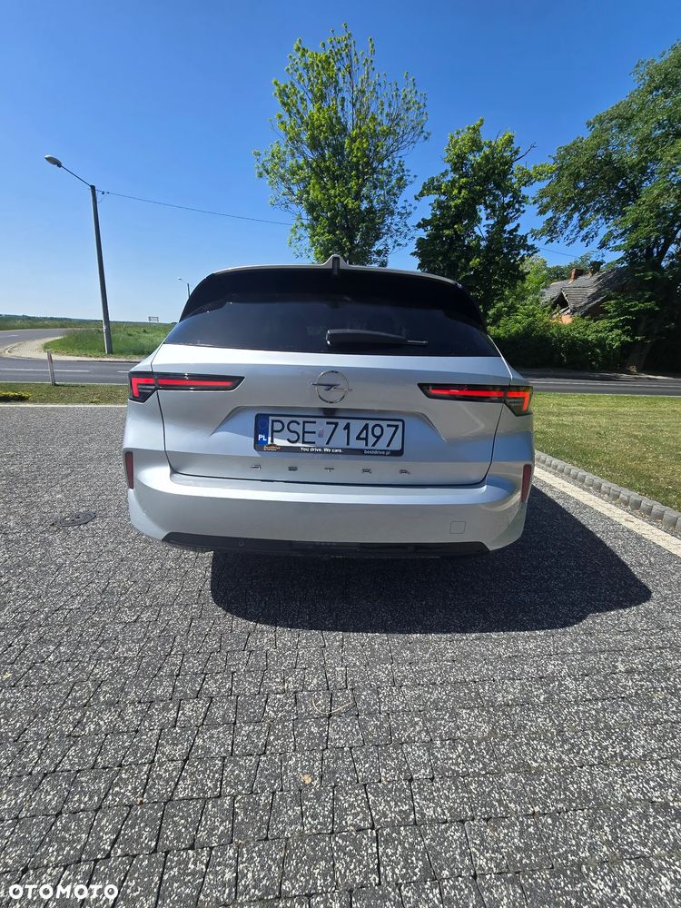 Opel Astra 1.5 D Automatik Elegance - 4