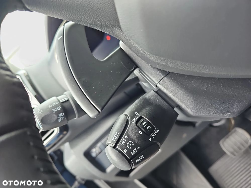 Citroën C5 Aircross 1.2 mHEV Plus eDCT6 - 25