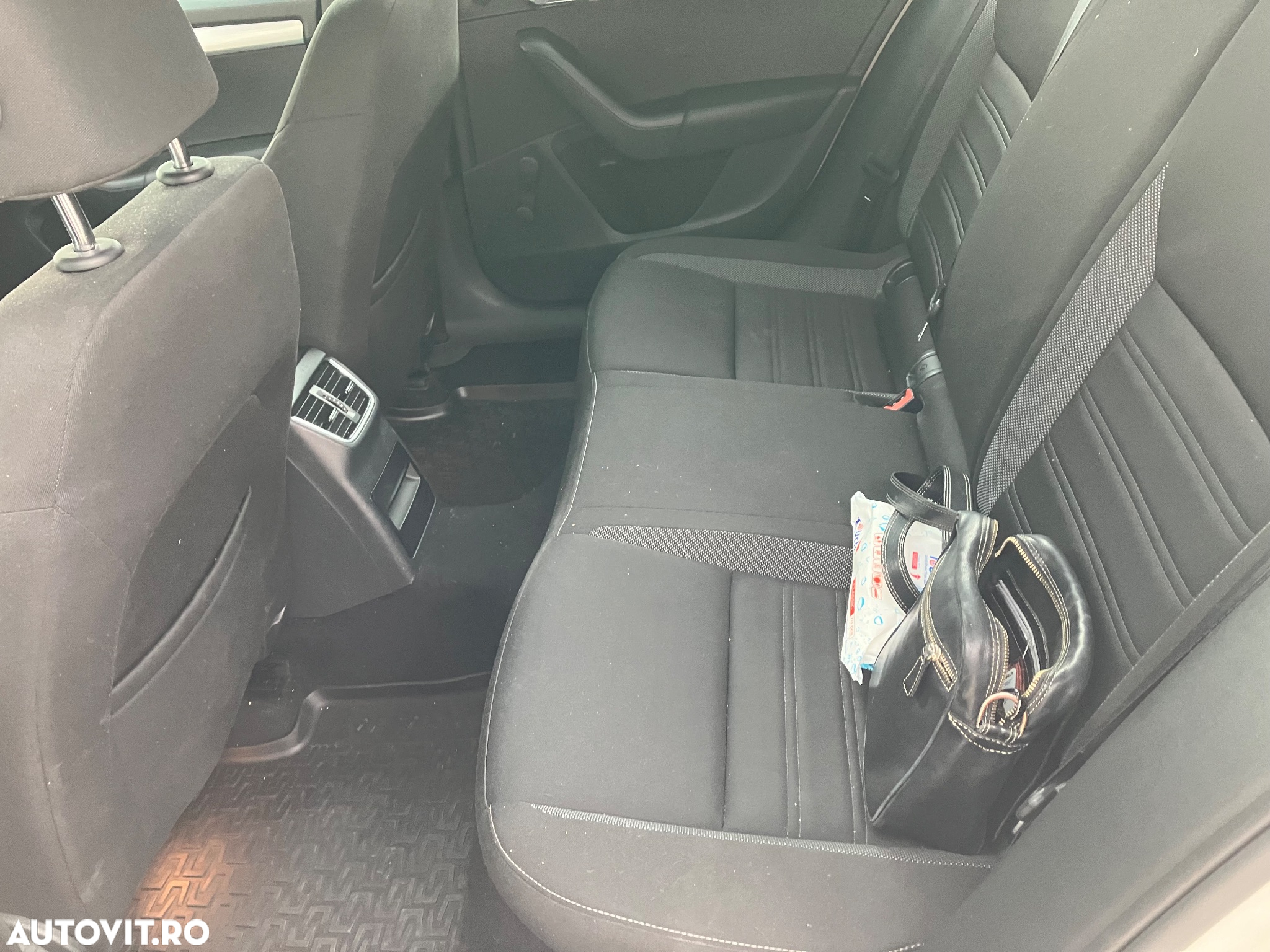 Skoda Octavia Combi Diesel 1.6 TDI Ambition - 11