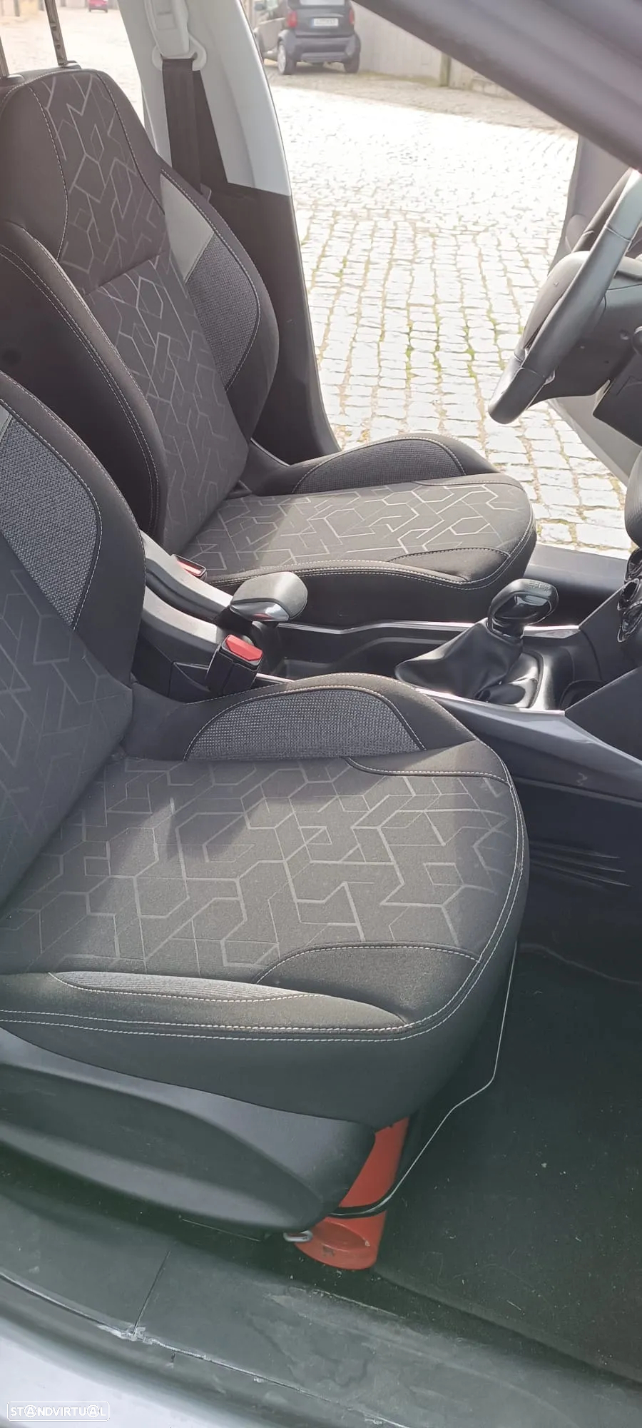 Peugeot 2008 1.2 PureTech Active - 9