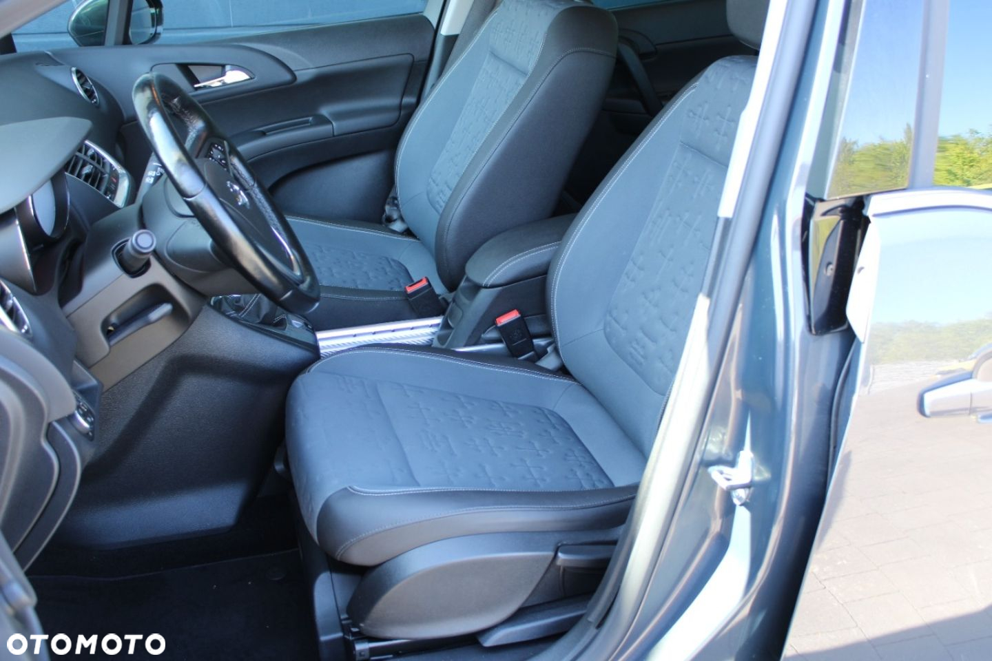 Opel Meriva - 25