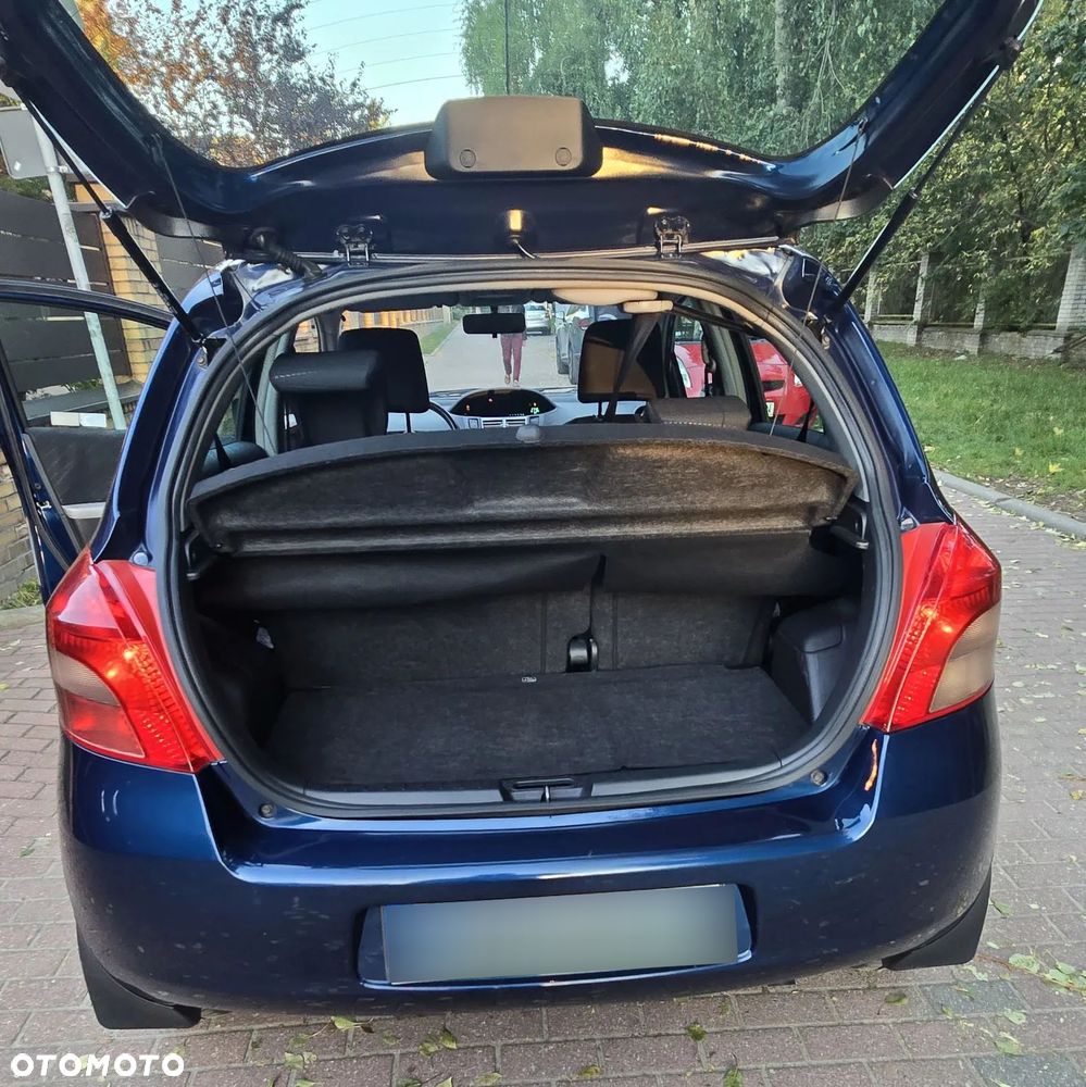 Toyota Yaris 1.3 Sol - 5