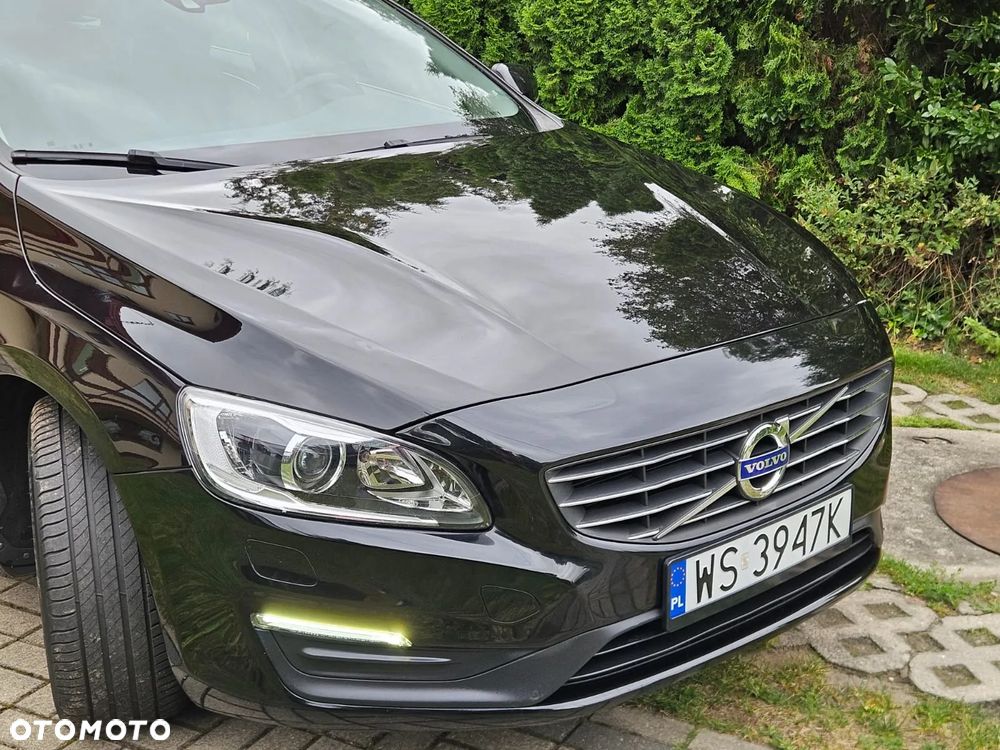 Volvo V60 T3 Momentum - 12