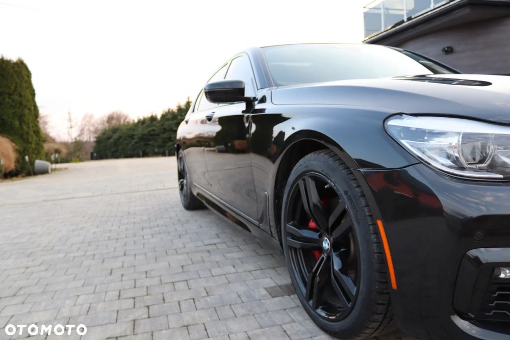 BMW Seria 7 740Li - 23