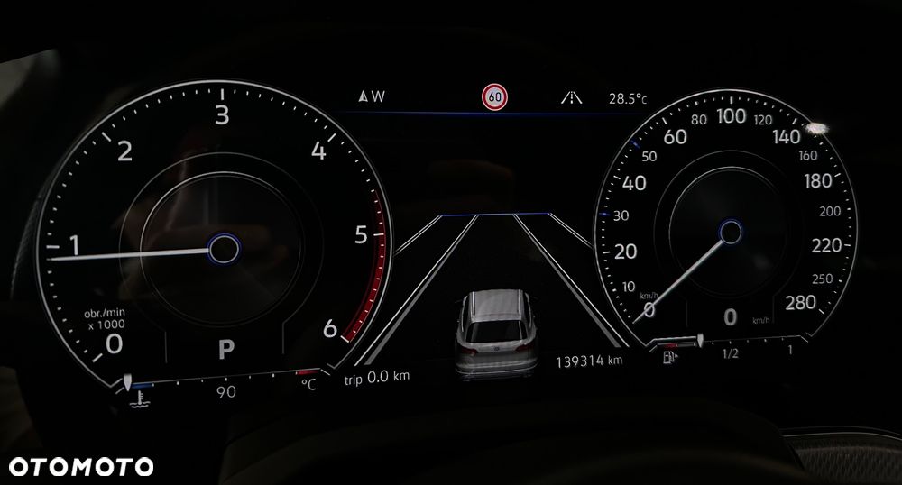Volkswagen Touareg 3.0 V6 TDI 4Motion R-Line - 11