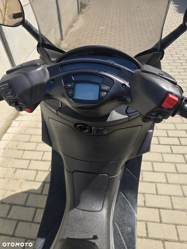 Piaggio X9 - 8
