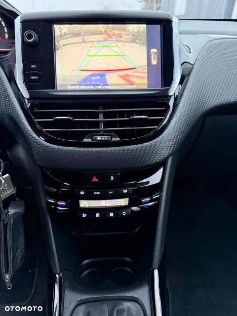 Peugeot 2008 BlueHDi 100 STOP & START Style - 22