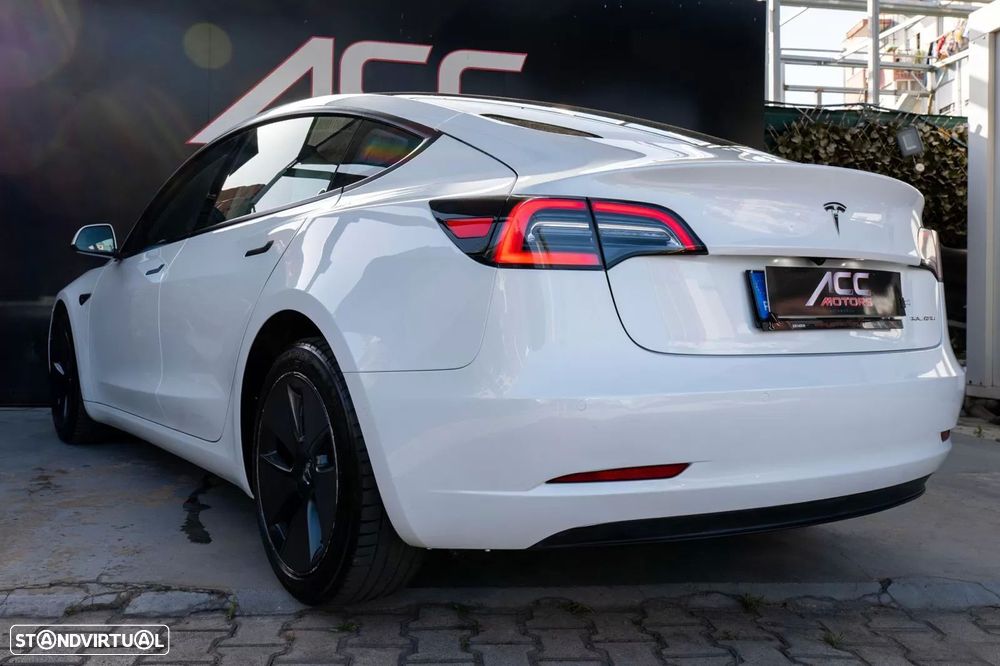 Tesla Model 3 - 39