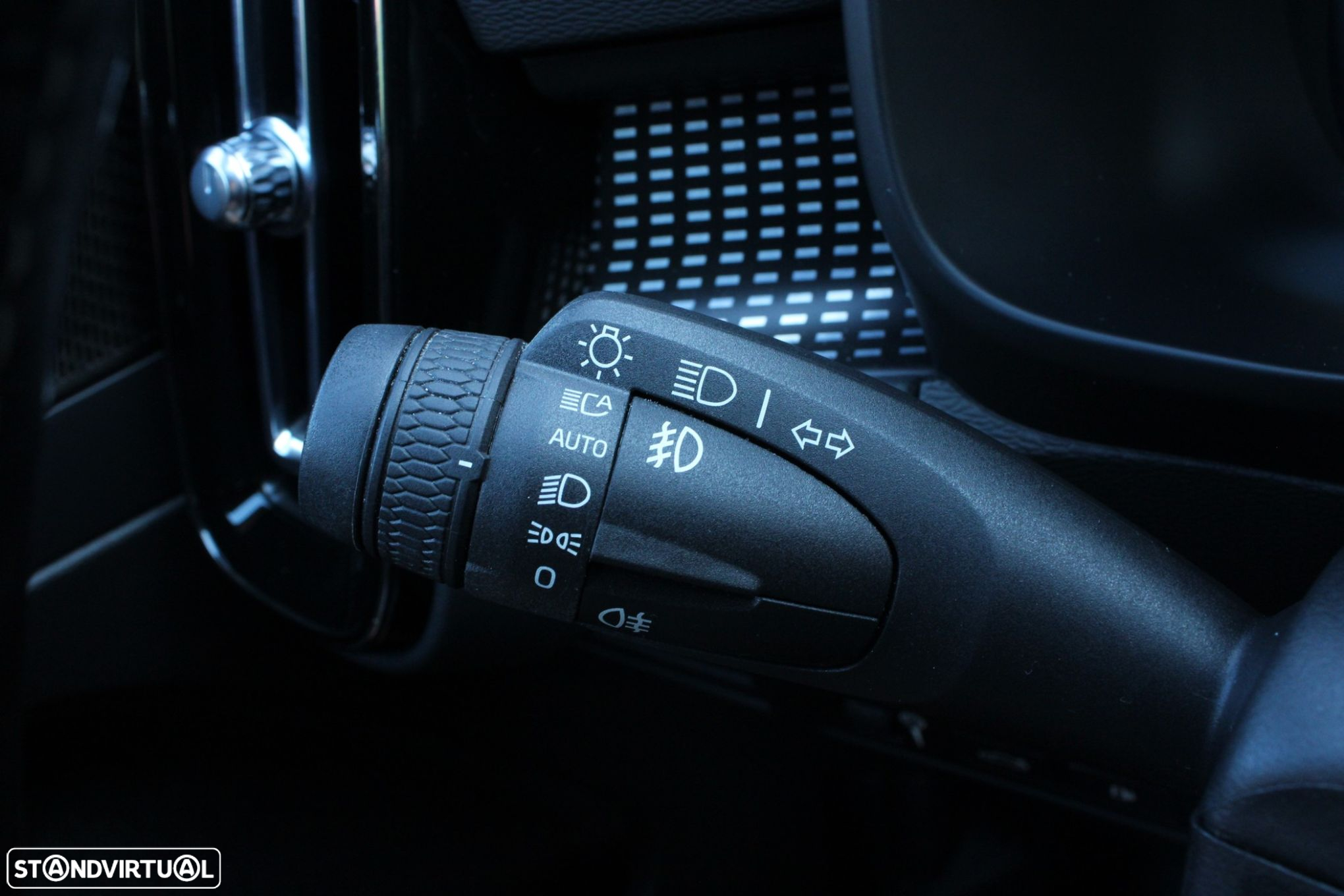 Volvo XC 40 1.5 T5 PHEV Plus Dark - 10
