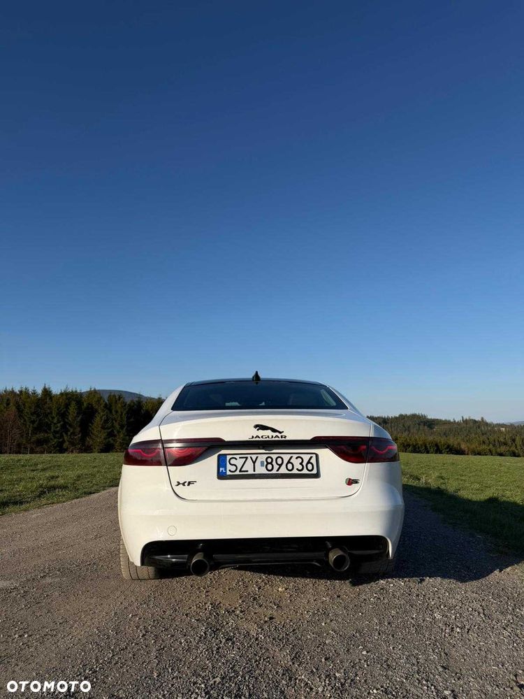 Jaguar XF - 3