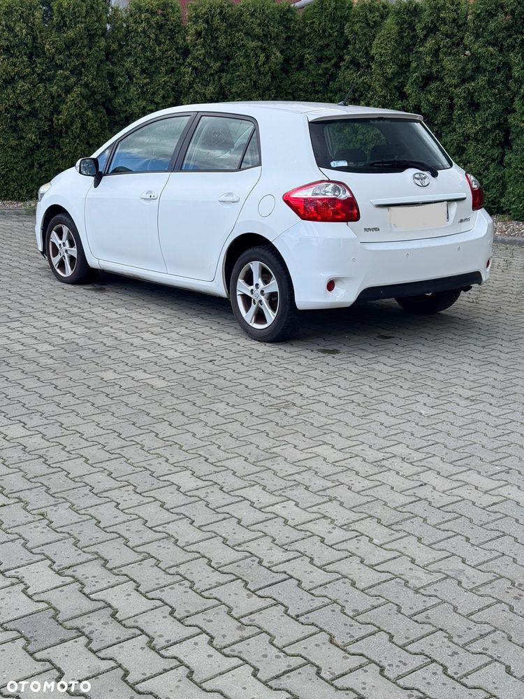 Toyota Auris 2.0 D-4D - 6