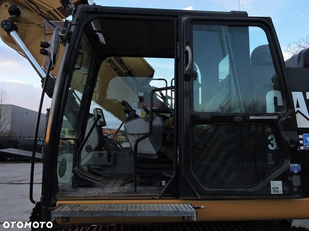 Caterpillar 324EL - 2