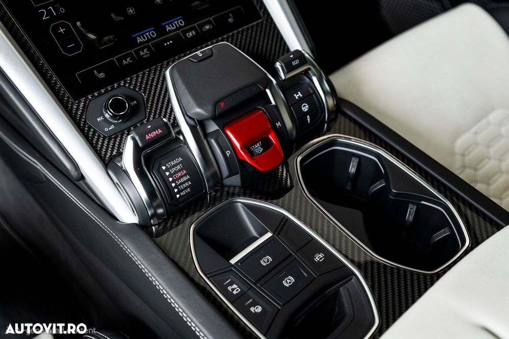Lamborghini URUS - 18