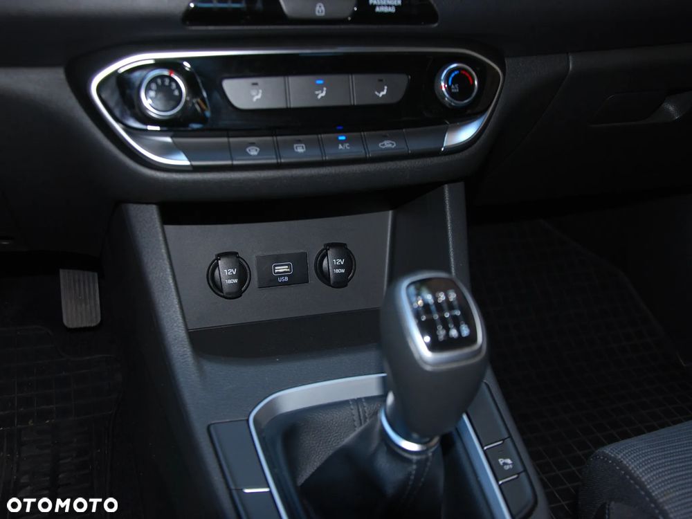 Hyundai i30 - 36