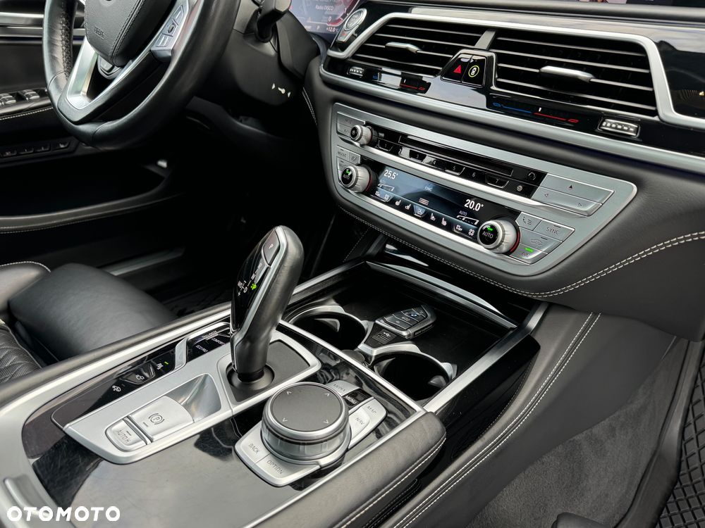 BMW Seria 7 750d xDrive - 11