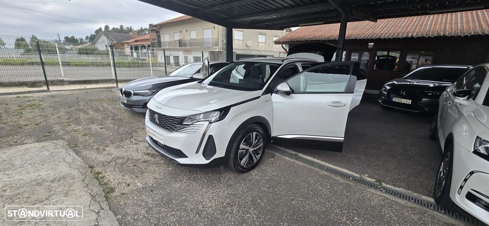 Peugeot 3008 1.6 Hybrid Allure Pack e-EAT8 - 33