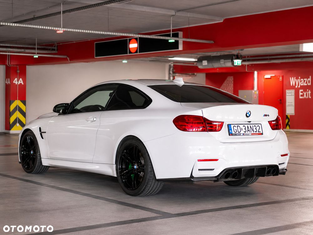 BMW M4 DKG - 17