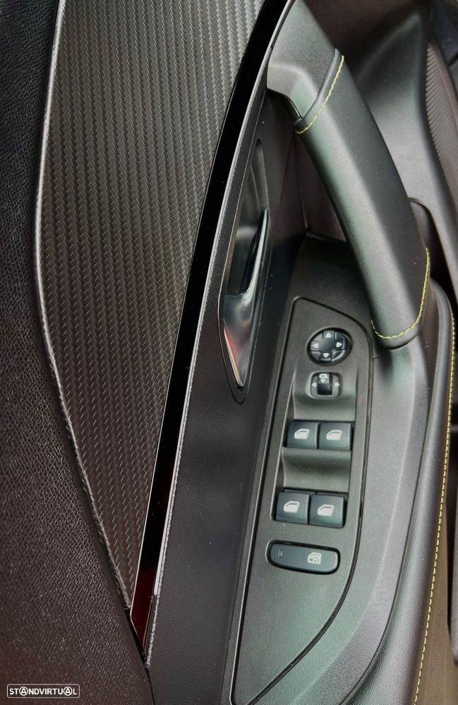 Peugeot e-2008 GT Pack - 19