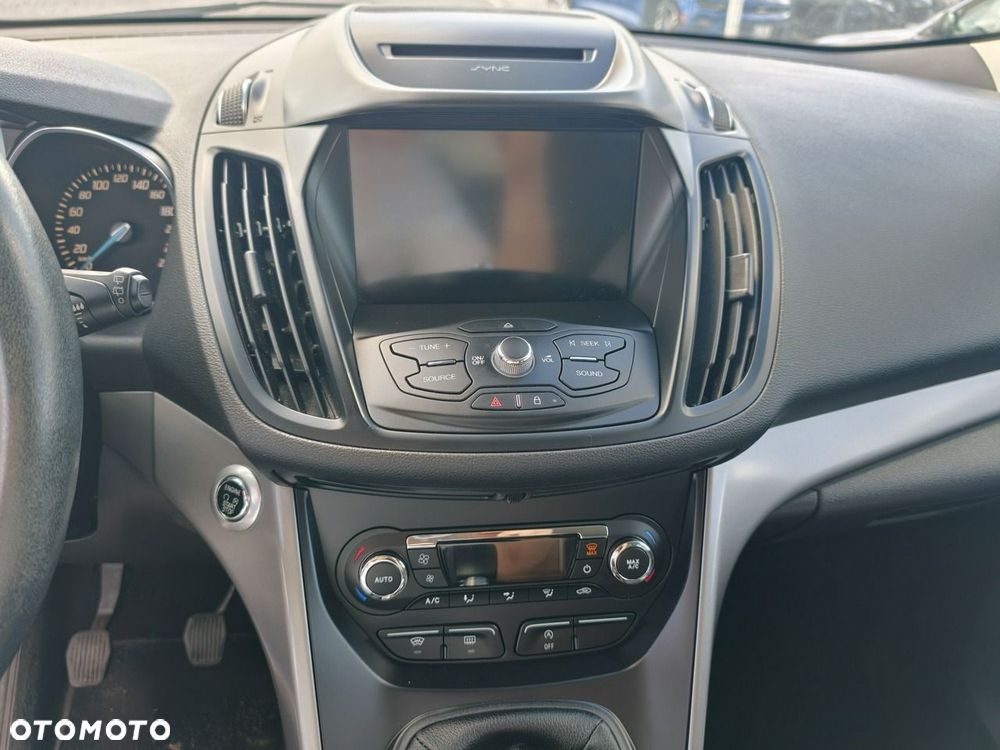 Ford Kuga - 22