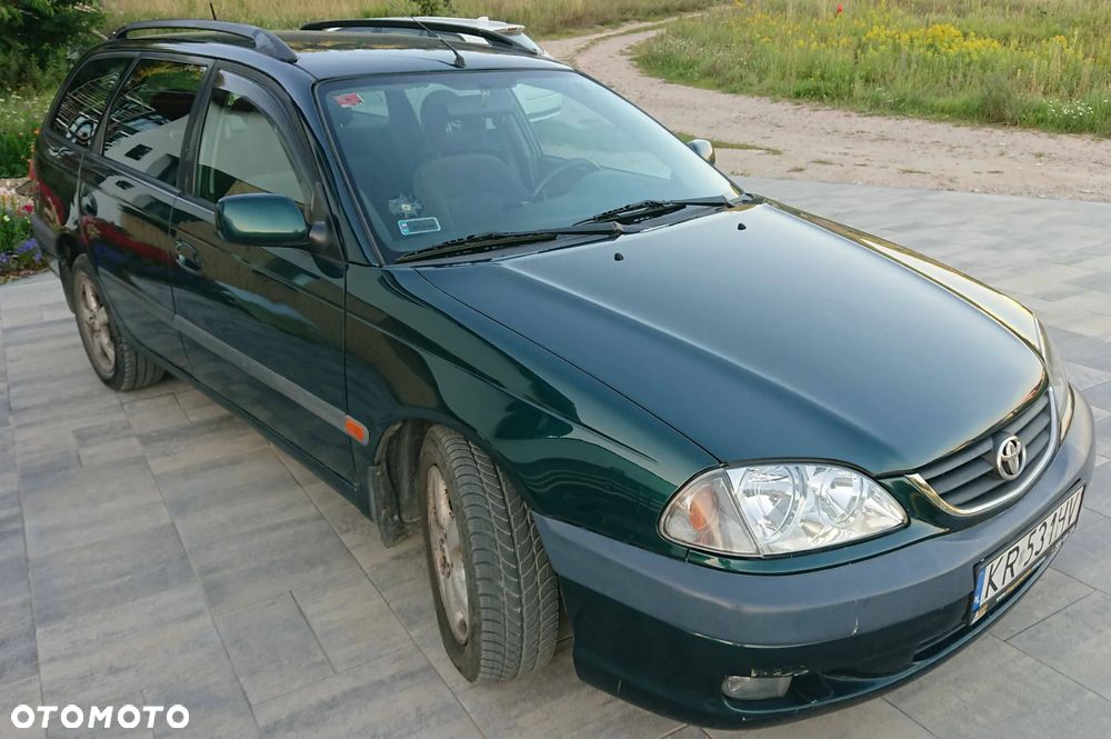 Toyota Avensis 2.0 D-4D Sol - 8