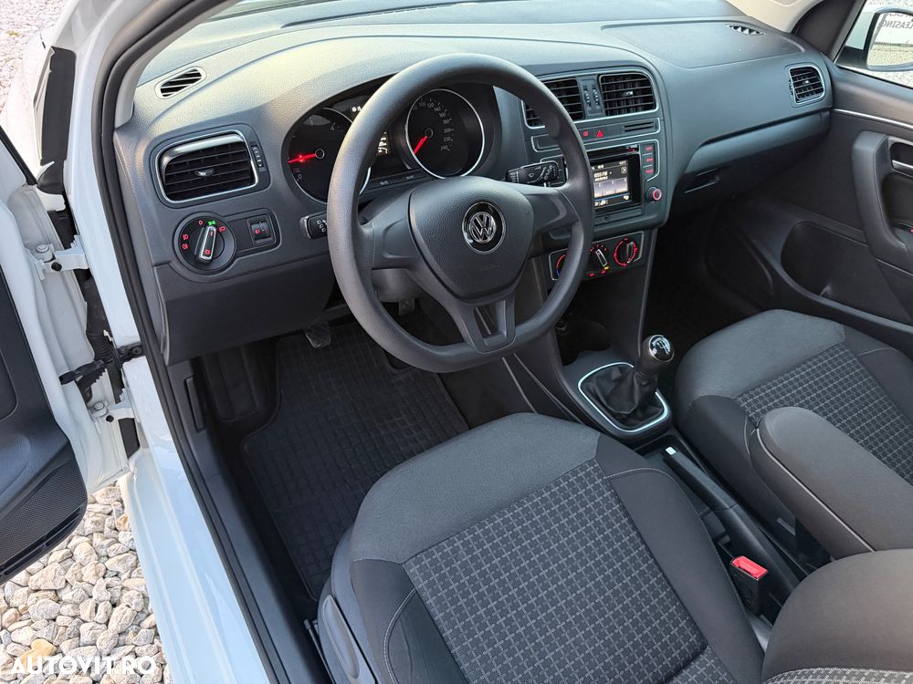 Volkswagen Polo 1.4 TDI CR Comfortline - 12