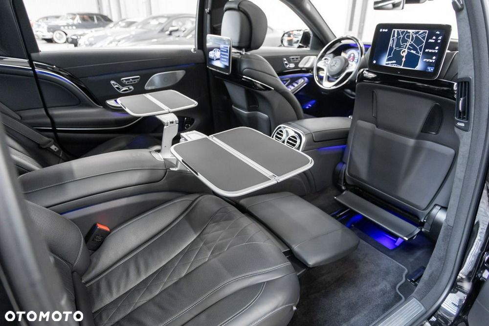 Mercedes-Benz Klasa S 560 4-Matic L 9G-TRONIC - 17