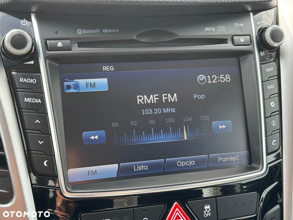 Hyundai i30 blue Kombi 1.6 GDi Style - 34