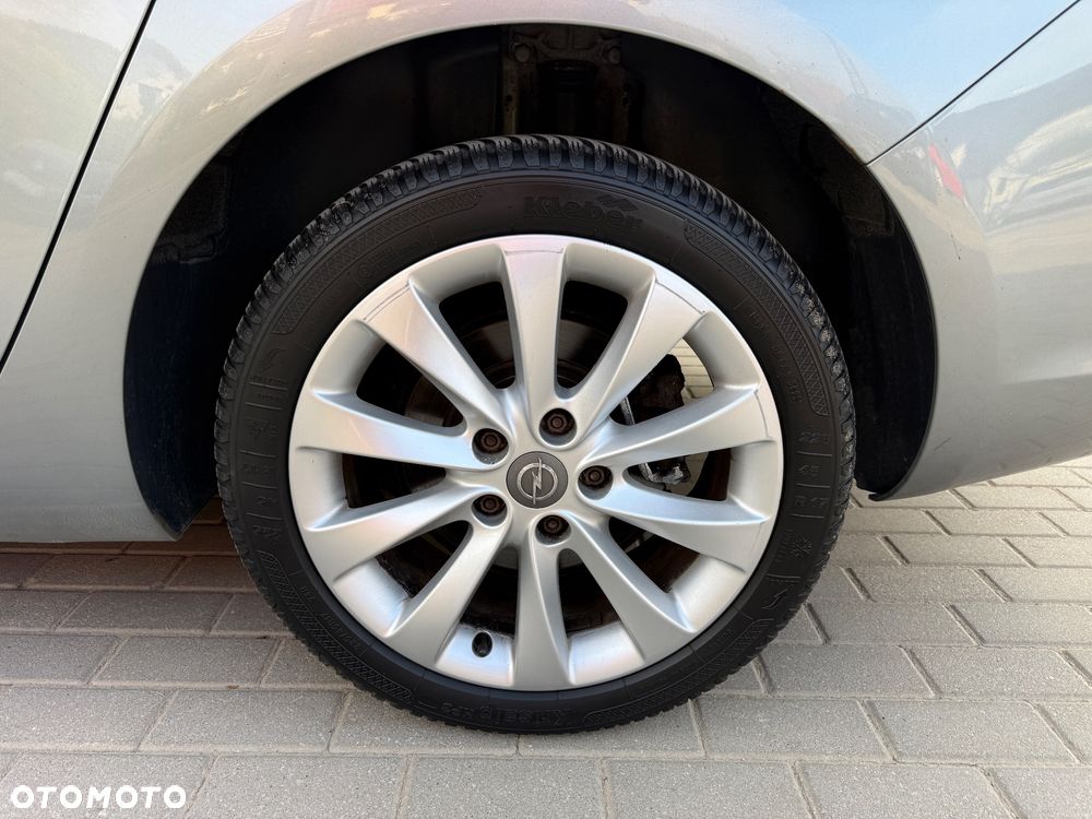 Opel Astra 1.7 CDTI DPF 150 Jahre - 10