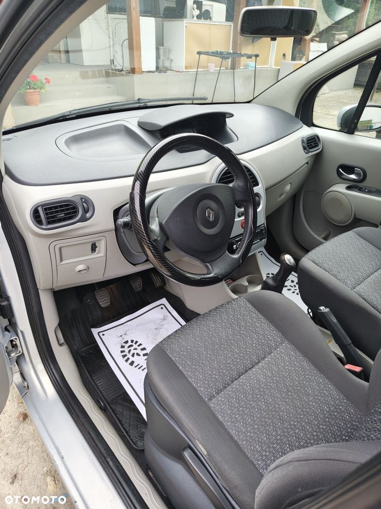 Renault 4 - 5