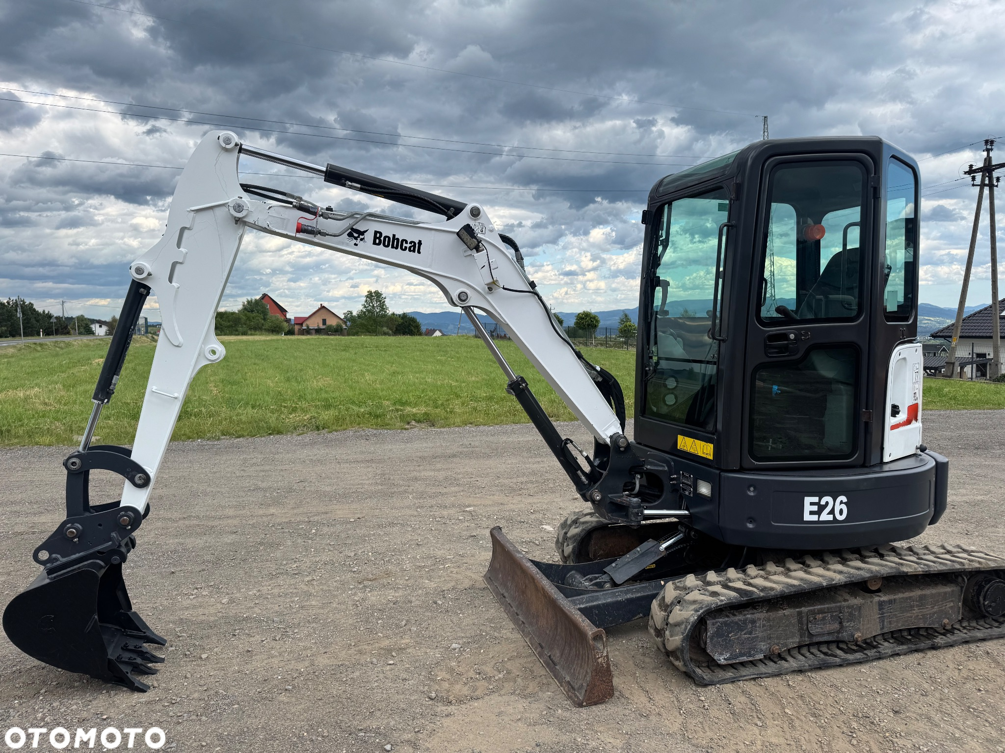 Bobcat E26 - 7
