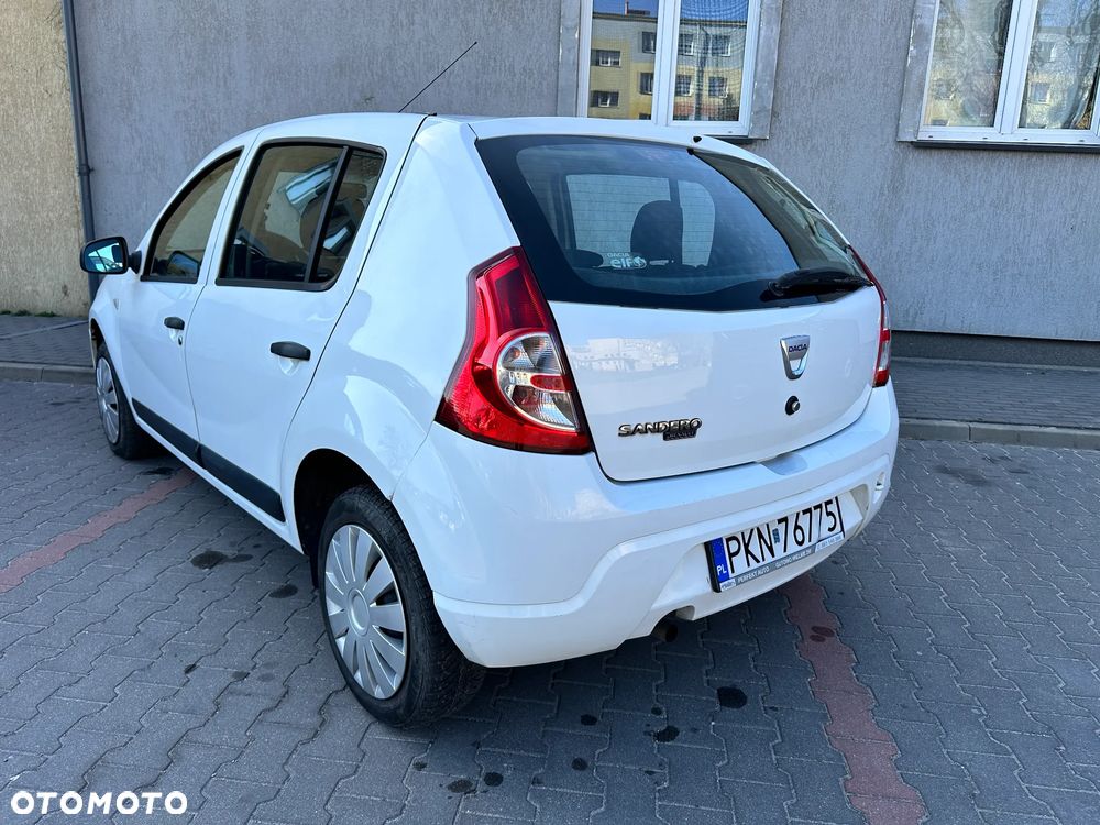 Dacia Sandero - 5