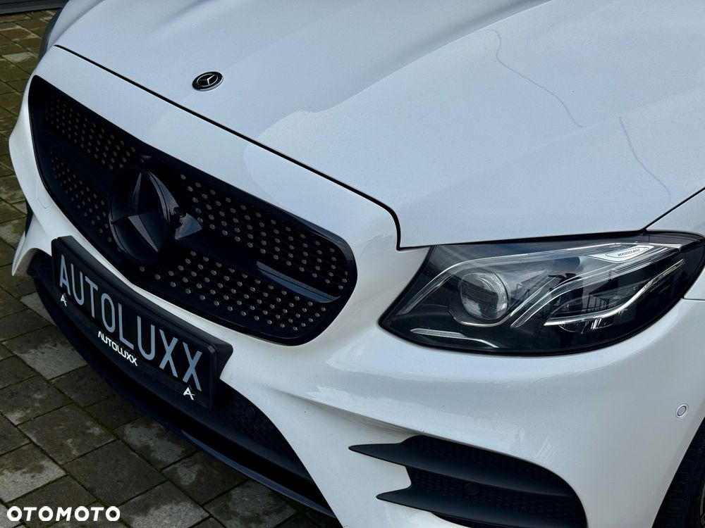 Mercedes-Benz Klasa E 220 d 4-Matic 9G-TRONIC - 16