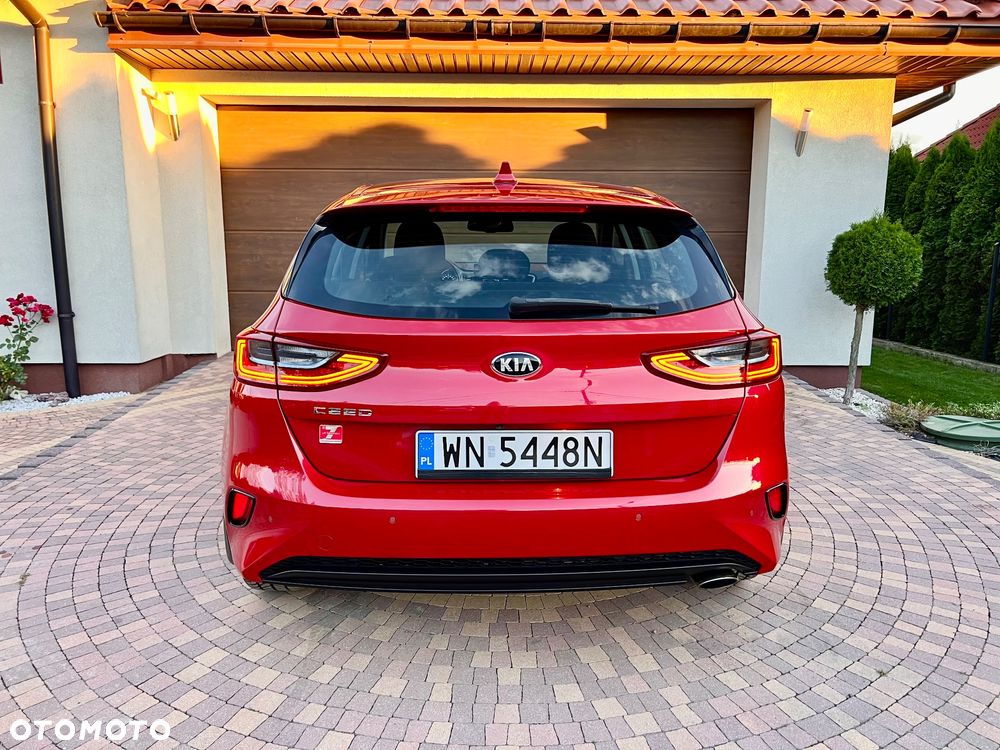 Kia Ceed 1.6 CRDi SCR M - 23