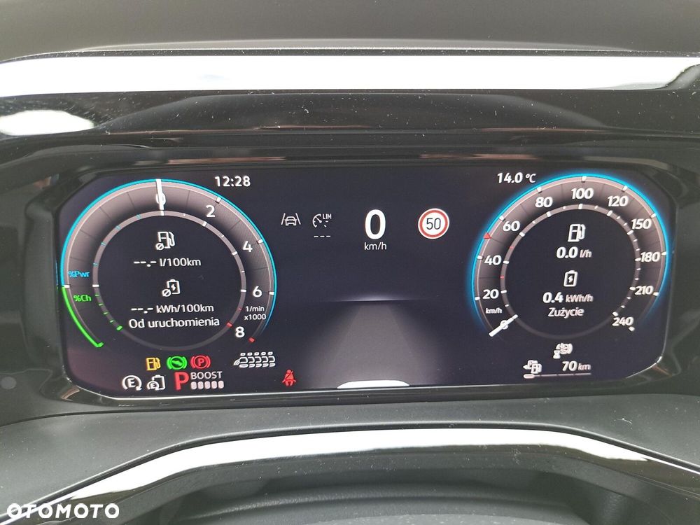 Volkswagen Multivan - 14